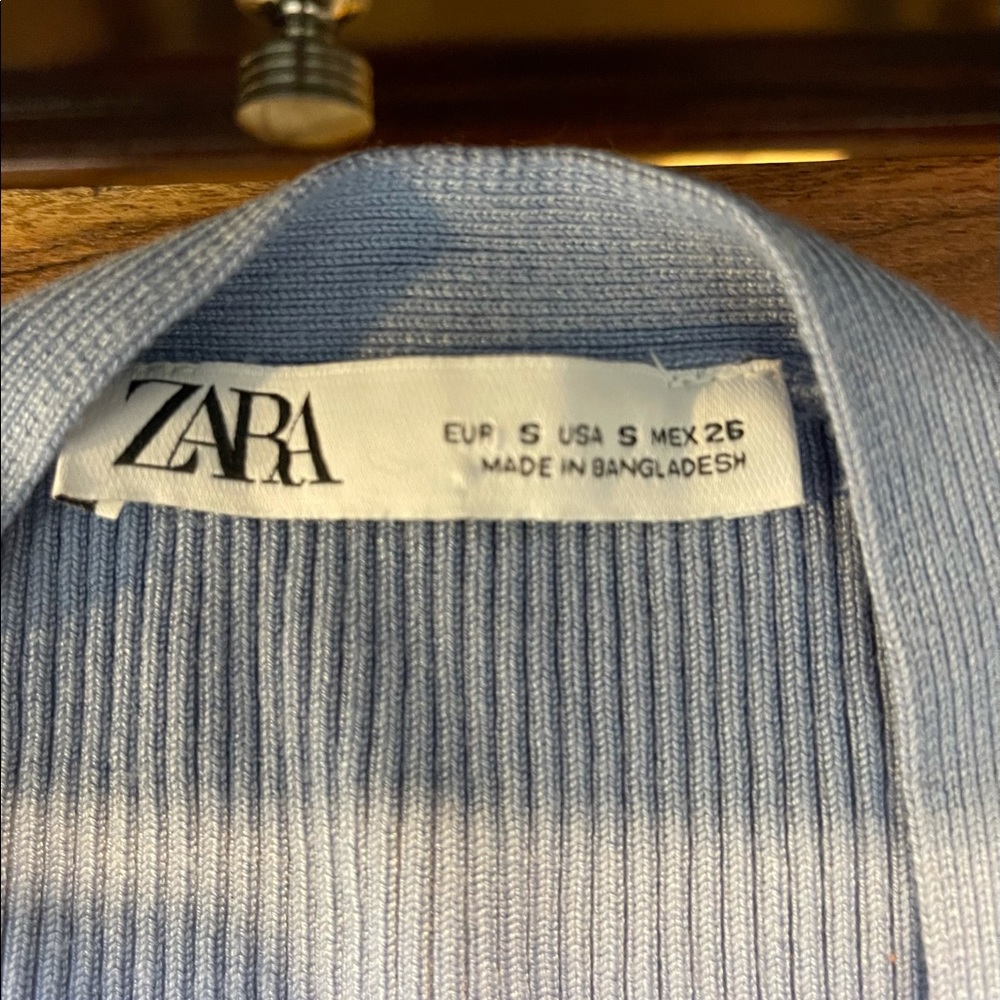 Zara cropped button down top - Picture 2 of 2